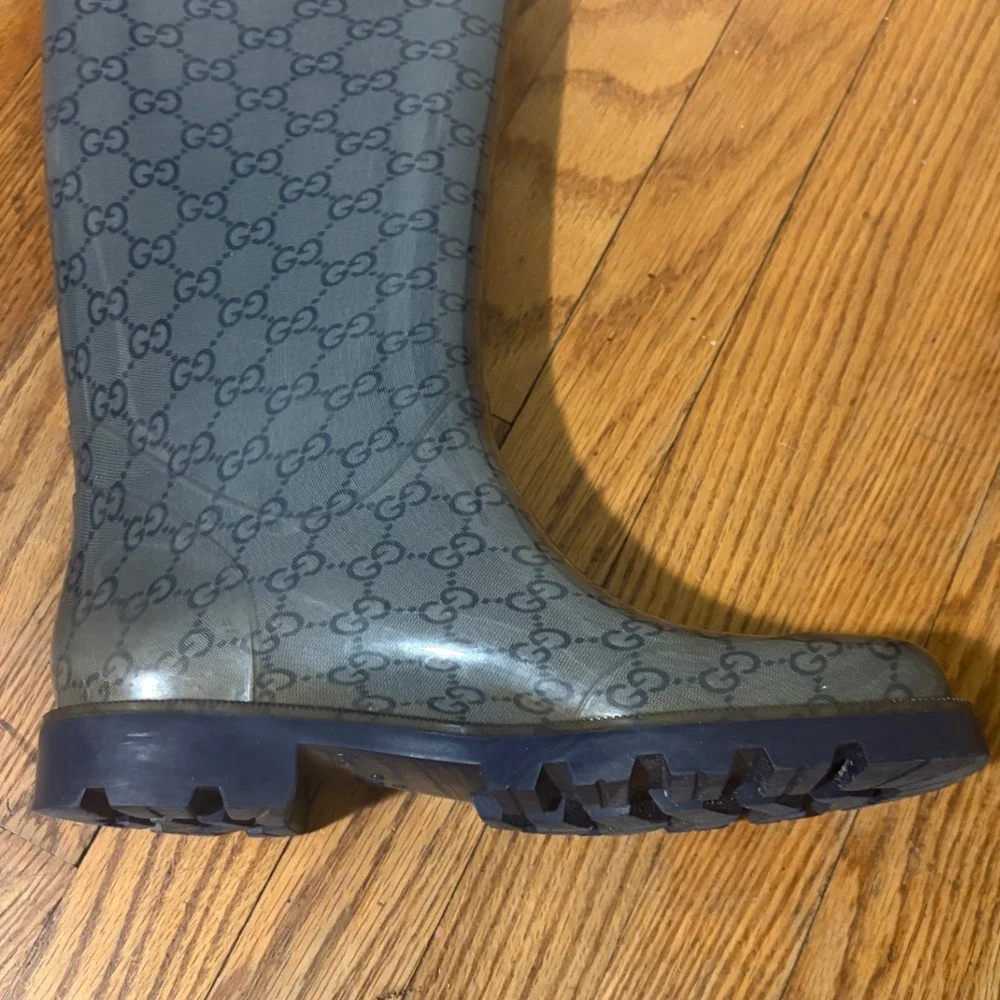 Gucci GG Monogram Clear Grey Blue Rubber Rain Boots Size 40 Made in Italy